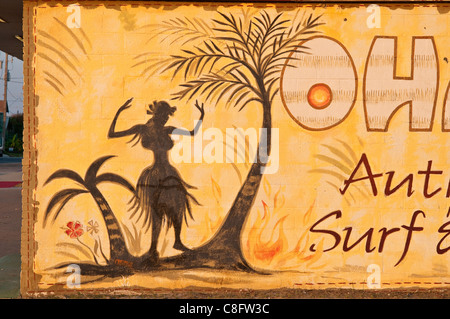 Painting on wall at Ohana Surf & Skate Shop on Seawall Boulevard facing the sea in Galveston, Texas, USA Stock Photo