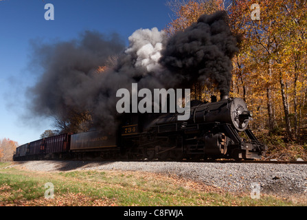 CUMBERLAND, MD - OCTOBER 17: Western Maryland Railroad steam train on October 17, 2011. This scenic railroad offers excursions pulled by a 1916 Baldwin locomotive Stock Photo