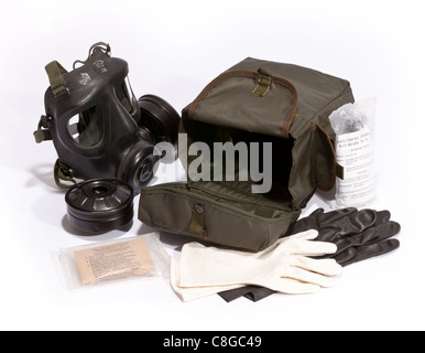 Contents of a British Military Respirator holdall from the 1960's Stock Photo