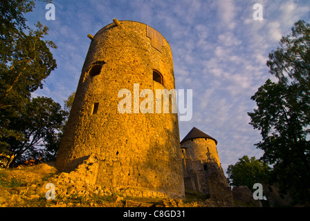 The knights stronghold of Sigulda in the Gauja National Park, Sigulda, Latvia, Baltic States Stock Photo