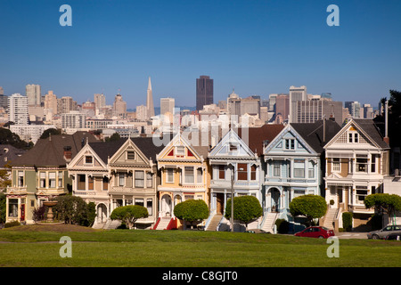 Victorian homes 'the Painted Ladies' and skyline of San Francisco California, USA Stock Photo