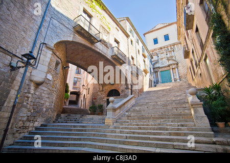 Spain, Europe, Catalunya, Girona, St. Domenec, Street, stairs, balcony, arch Stock Photo