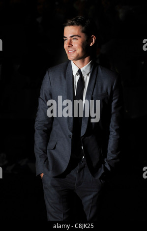 Zac Efron arrives for the UK premiere of '17 Again' at Leicester Square, London, 26th March 2009. Stock Photo