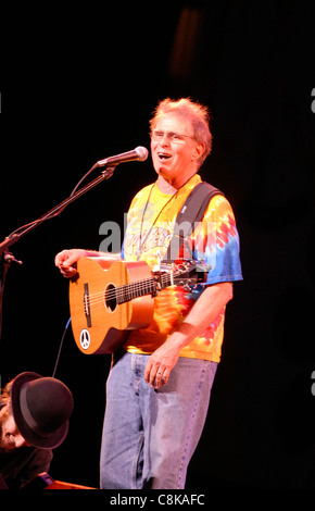 Country Joe McDonald performs during Hippifest in Vienna, Virginia  Stock Photo