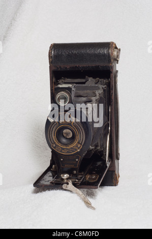 The Kodak No. 2 Folding Autographic Brownie was a folding camera for the type 120 Autographic film. Stock Photo