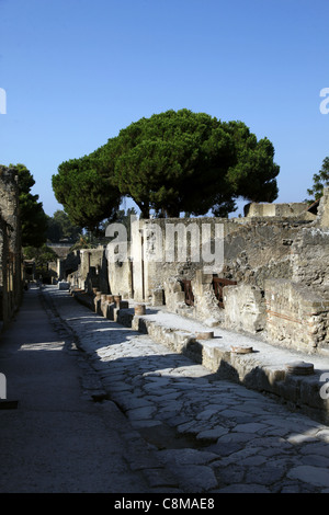 ANCIENT ROMAN STREET CARDO V HERCULANEUM ITALY 18 September 2011 Stock Photo