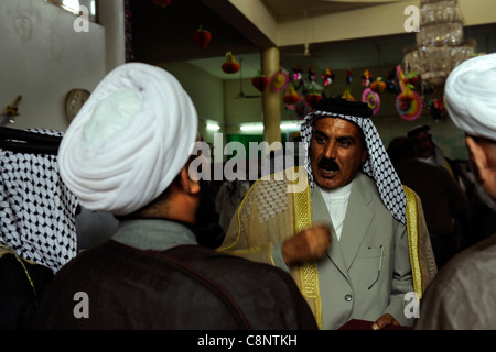 Iraq, Salman Pak, Sunni and Shia tribal leaders meet to resolve conflicts the central government has failed to solve. Stock Photo