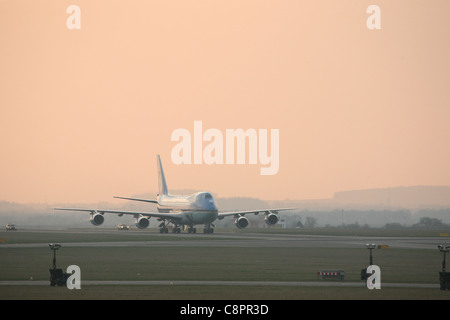 Air Force One aircraft at the Ruzyne Airport in Prague, Czech Republic on 4 April 2009. Photo was taken during the visit of US President Barack Obama to the Czech Republic in April 2009. Stock Photo