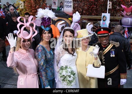 Kathie Lee Gifford, Hoda Kotbe, Natalie Morales, Ann Curry, Meredith Vieira in attendance for The NBC Today Show Halloween Celebration, Rockefeller Plaza, New York, NY October 31, 2011. Photo By: Andres Otero/Everett Collection Stock Photo