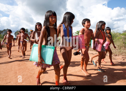 xingu tribal girls nude Xingu tribe girl hi-res stock photography and images - Alamy