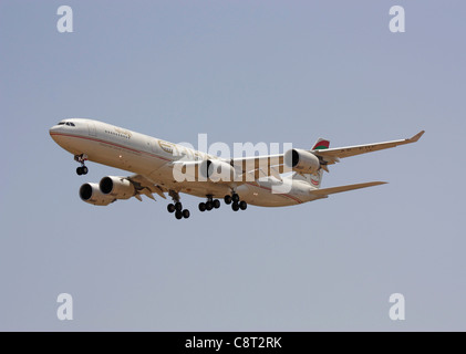 etihad-airways-airbus-a340-500