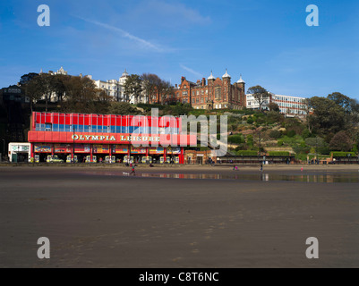 dh South Bay SCARBOROUGH NORTH YORKSHIRE Scarborough beach Olympia Leisure amusements and Town Council building english traditional seaside britain uk Stock Photo