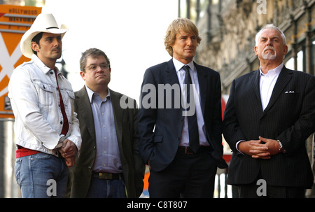 BRAD PAISLEY & PATTON OSWALT & OWEN WILSON & JOHN RATZENBERGER JOHN LASSETER HONORED WITH A STAR ON THE HOLLYWOOD WALK OF FAME H Stock Photo