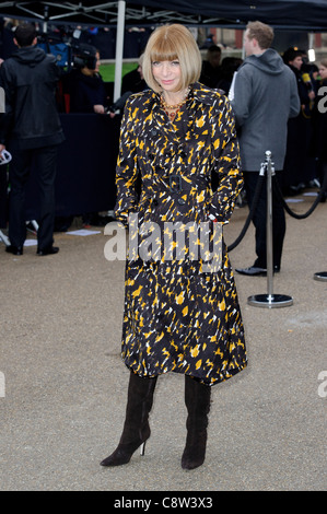 Anna Wintour arrives for the Burberry Prorsum fashion show. Stock Photo