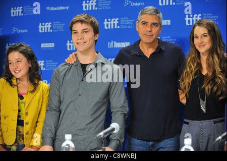 George Clooney atpress conferenceDESCENDANTS Press Conference Toronto ...