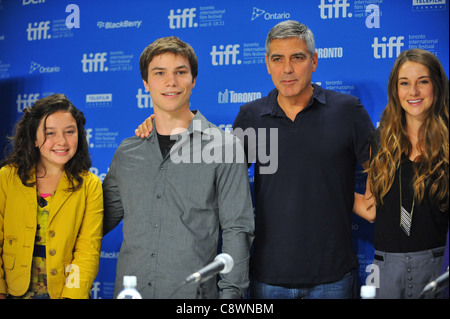 George Clooney atpress conferenceDESCENDANTS Press Conference Toronto ...