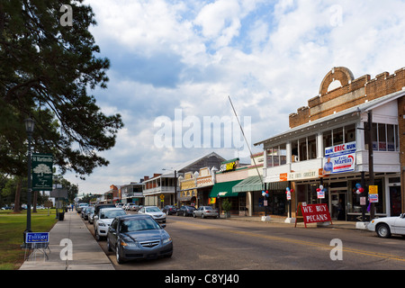 Main Street  (Highway 31) in the historic old town of St Martinville, Cajun country, Lousiana, USA Stock Photo