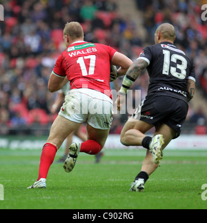 5.11.2011 Wembley England. Craig Kopzcak  (Bradford Bulls) Jeremy Smith (Cronulla) In action during the Gillette Four Nations Rugby League match between New Zealand and Wales played at the Wembley Stadium. Stock Photo