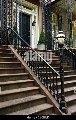 Mirror Houses (425 & 423 Bull St. on Monterey Square, Savannah, Georgia Stock Photo