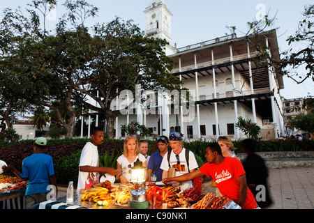 People at the night market at Forodhani Gardens, Stonetown, Zanzibar City, Zanzibar, Tanzania, Africa Stock Photo