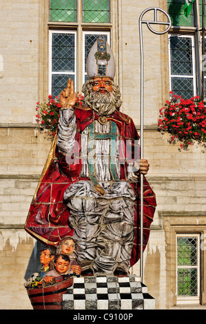 Statue Of Saint Nicholas (Sinterklaas) In The Saint Nicholas Church In ...