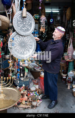 Street Market Shop in Daliyat el-Karmel, a Druze village in Israel Stock Photo