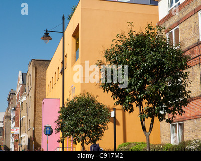 Bermondsey Fashion and Textiles Museum in Bermondsey Street is a centre for contemporary fashion textiles and jewellery in Stock Photo