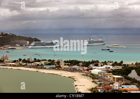 Sint Maarten, Caribbean island, Philipsburg. Cruise ships moored at passengers terminal in Great bay. Stock Photo