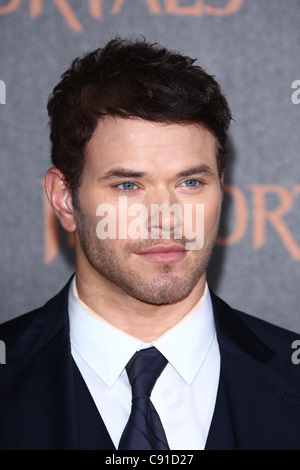 KELLAN LUTZ IMMORTALS. WORLD PREMIERE DOWNTOWN LOS ANGELES CALIFORNIA USA 07 November 2011 Stock Photo