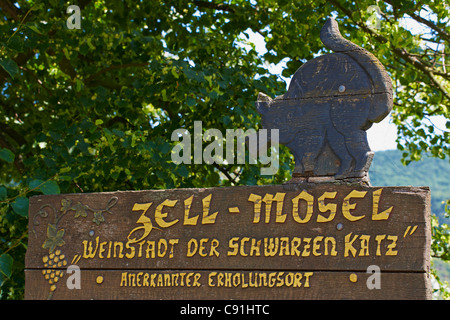 Zell-upon-Mosel, Zeller Schwarze Katz, Mosel, Rhineland-Palatinate, Germany, Europe Stock Photo