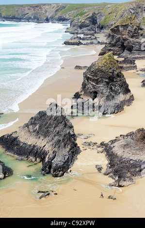 Sea stacks, cliffs and beach at Bedruthan Steps on the South West Coast Path between Padstow and Newquay, Cornwall, England. Stock Photo