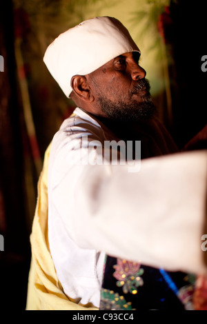 Orthodox Chrisian priest at the mountaintop monastery of Debre Damo near the Eritrean Border in Tigray, Northern Ethiopia. Stock Photo