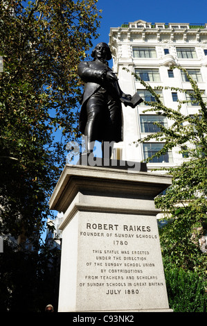 Statue of Robert Raikes, founder of the Sunday School movement, in the ...