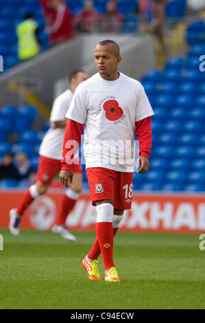 Wales's Robert Earnshaw warming up. Wales v Norway Vauxhall international friendly match at the Cardiff City Stadium in South Wales. Editorial use only. Stock Photo