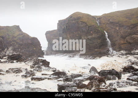 storm force southerly winds battered the Orkney mainland coast, with waves crashing over 80 foot cliffs at Deerness Stock Photo