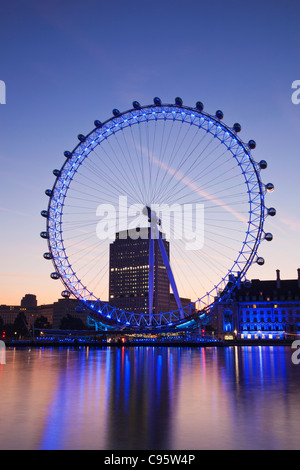 England, London, London Eye at Dawn Stock Photo