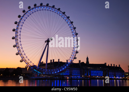 England, London, London Eye at Dawn Stock Photo
