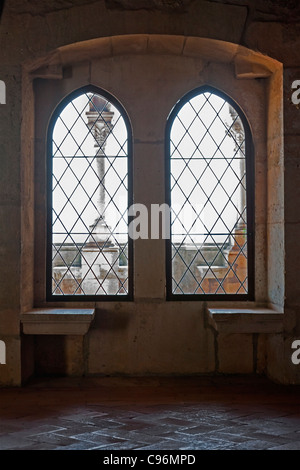 Gothic windows in the Palatial Residence (Paços Novos) of the Leiria Caste. Leiria, Portugal. Stock Photo