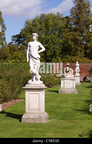 Statues in the rose garden at Hampton Court Palace, London Stock Photo