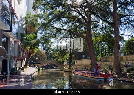 River Walk in downtown San Antonio, Texas, USA Stock Photo