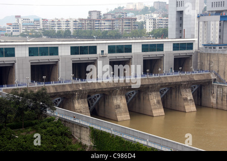 Radial gates at Gezhouba Dam on the Yangtze River at Yichang City, China Stock Photo