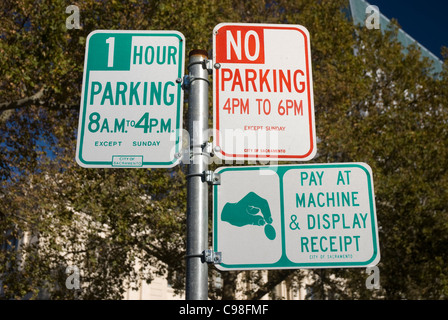 Three hour parking street sign Stock Photo Alamy