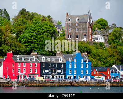 Colourful Tobermory the capital or main town on the Isle of Mull, Argyll, Scotland. SCO 7731 Stock Photo