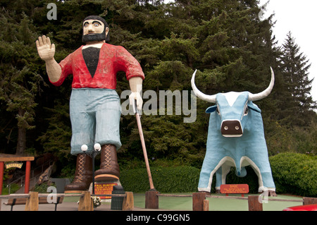 Klamath California Redwoods Paul Bunyan Blue Ox Giant Wooden Sculpture 