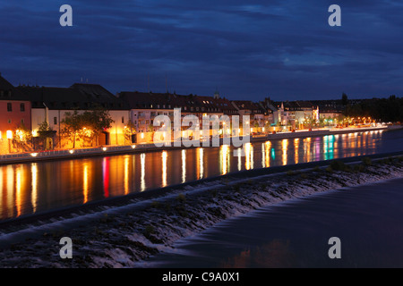 Germany, Bavaria, Wuerzburg, View of old main bridge and river at dusk Stock Photo