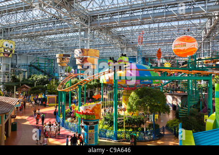 Mall of America Amusement Park - Roller Coaster Stock Photo - Alamy