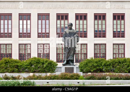 Sculpture of Christopher Columbus in front of City Hall office building in downtown Columbus, Ohio. Stock Photo