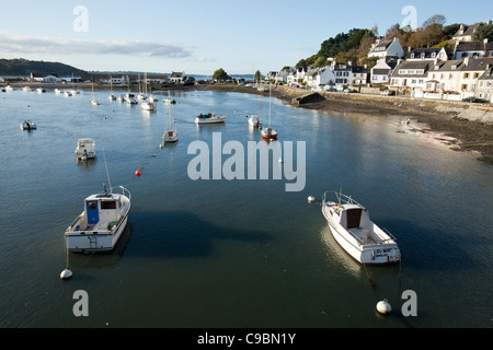 france-finist-re-le-dourduff-en-mer-plouezoc-h-the-small-harbor-of