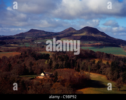 Scotland, Borders, Melrose, Eildon Hills from Scotts View. Rooftops of house in foreground and agricultural land Stock Photo