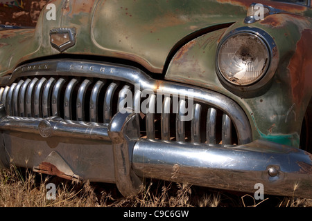 Front grille of an old rusting Buick Eight car at Cow Canyon Trading Post at Bluff Utah in the USA Stock Photo